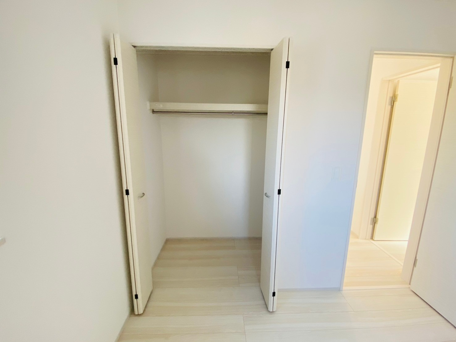 リナージュ／東区東野第1期／４号棟の収納|各部屋専用の収納があります。上手に使ってお部屋をスッキリ。