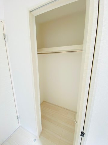 リナージュ／東区東野第1期／４号棟の収納|収納スペースをうまく活かしてお部屋をスッキリ。