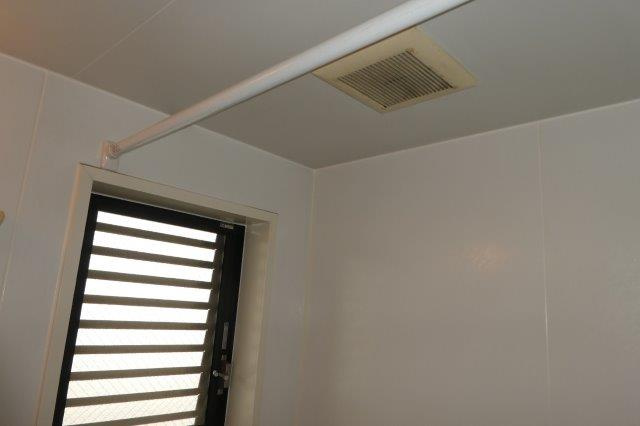 倉敷市加須山のアパートの浴室