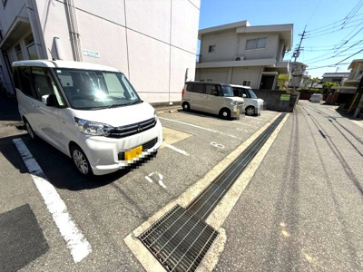 【駐車場】 | ガーデンプレイス城東