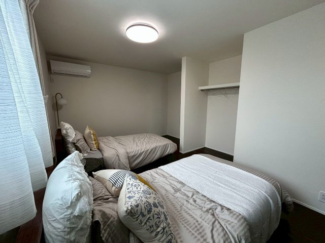 リナージュ／中央区出水第2期／１号棟の洋室|メインの洋室にはオープンクローゼットもあります。お部屋の広さを上手に使って収納しましょう。