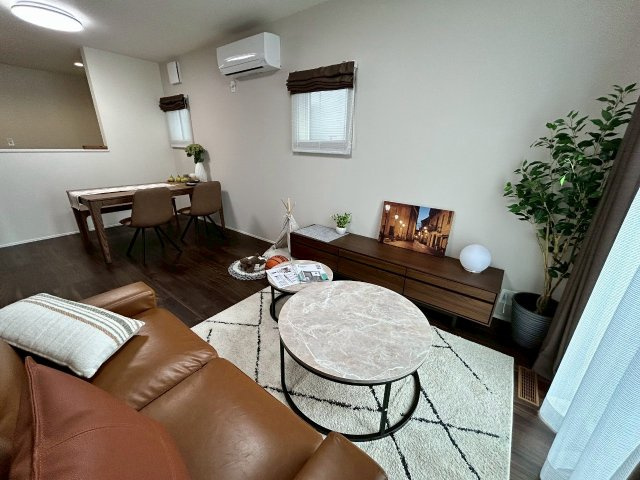 リナージュ／中央区出水第2期／１号棟の居間・リビング