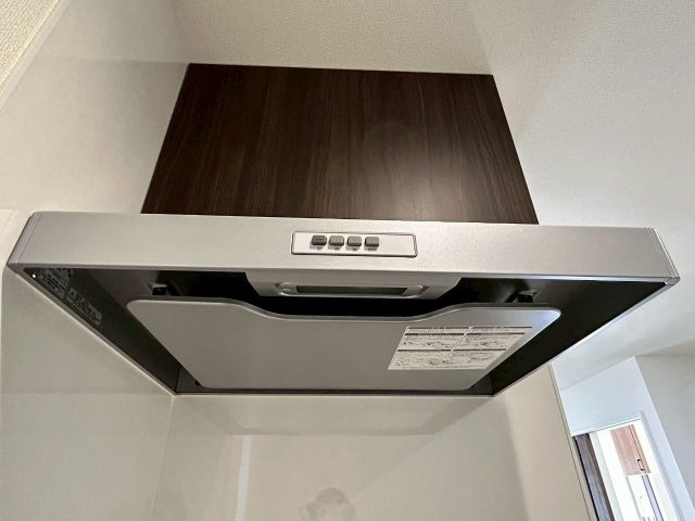 リナージュ／中央区出水第2期／１号棟のキッチン|お手入れ簡単な換気設備
