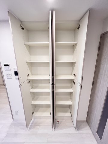 スプランディッド新大阪VIIの収納