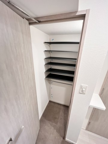 スプランディッド新大阪VIIの収納