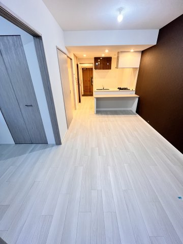 スプランディッド新大阪VIIの居間・リビング