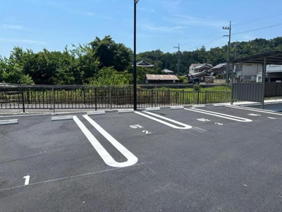 【駐車場】 | Dレジデンス東近江 | 駐車場です