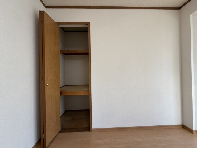 エンゼルハイツ高須の収納