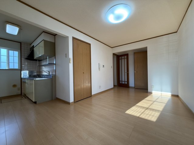 エンゼルハイツ高須の居間・リビング