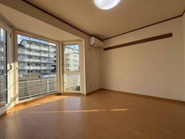 エンゼルハイツ高須の洋室