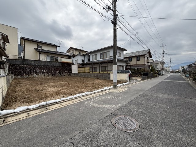 売土地　　高取南２丁目の前面道路含む現地写真