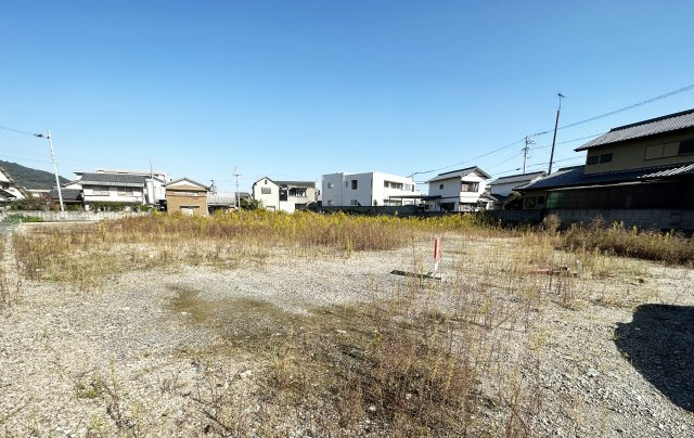 八万町川南貸土地の外観