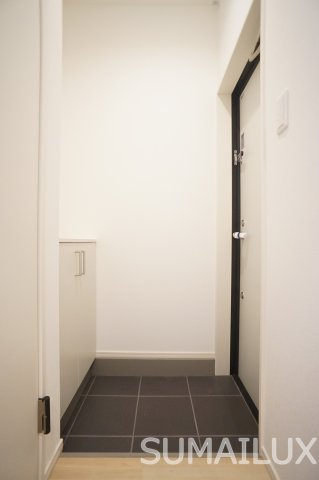 クラウンコート出水の玄関