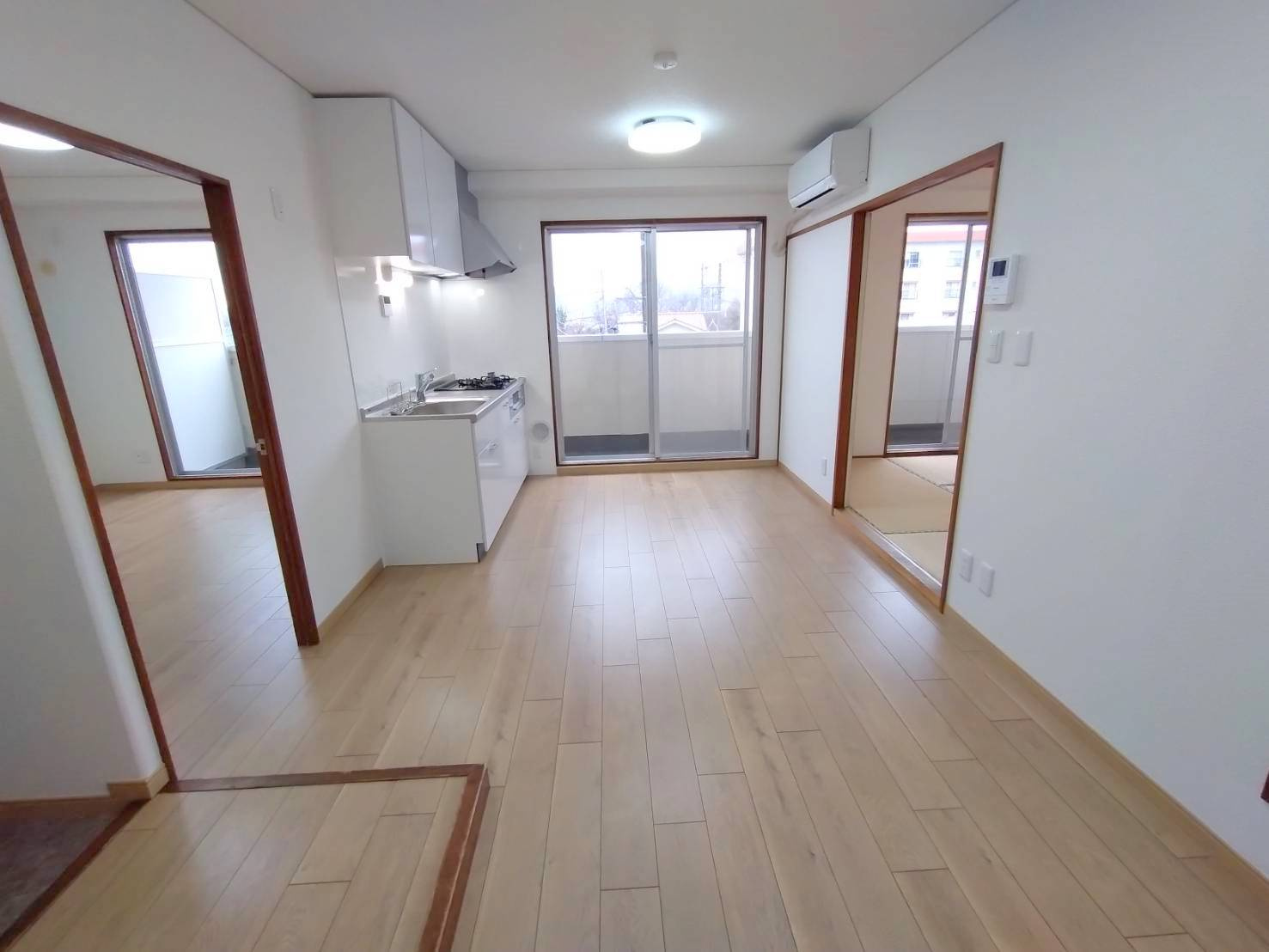 ロイヤルサイトの居間・リビング