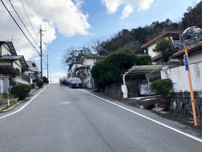 【前面道路含む現地写真】 | 亀岡　西つつじヶ丘美山台一丁目　一戸建