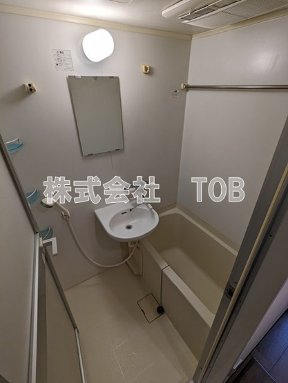 【浴室】 | フェニックス高井戸南 | ※クリーニング中の撮影※
