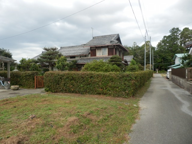 （商談中）土蔵のあるお家の外観