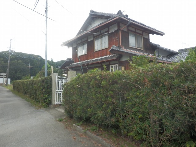 （商談中）土蔵のあるお家の外観