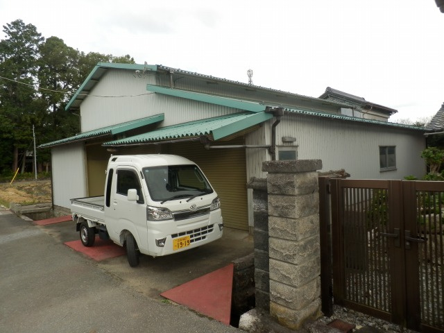 （商談中）土蔵のあるお家の外観|倉庫もあります