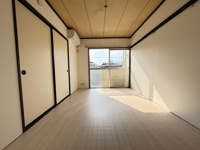 トータスメールの居間・リビング