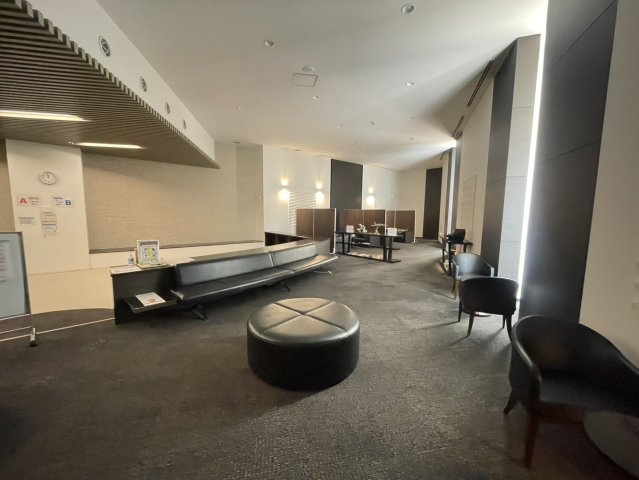 グローリオ越谷ステーションタワーのロビー