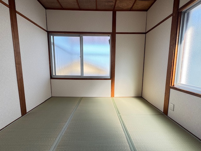 松ヶ丘中町貸家の和室