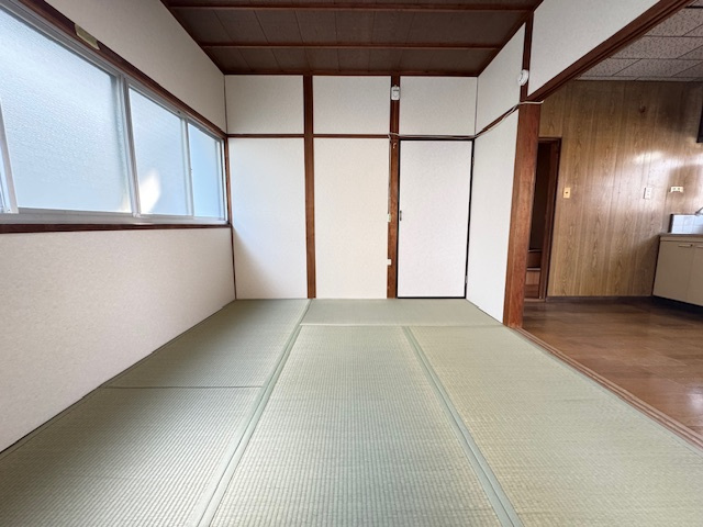 松ヶ丘中町貸家の和室