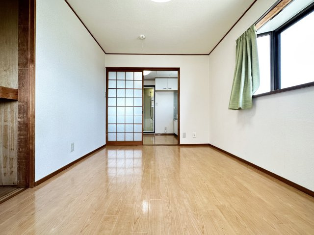 シティーライフ比島の内装