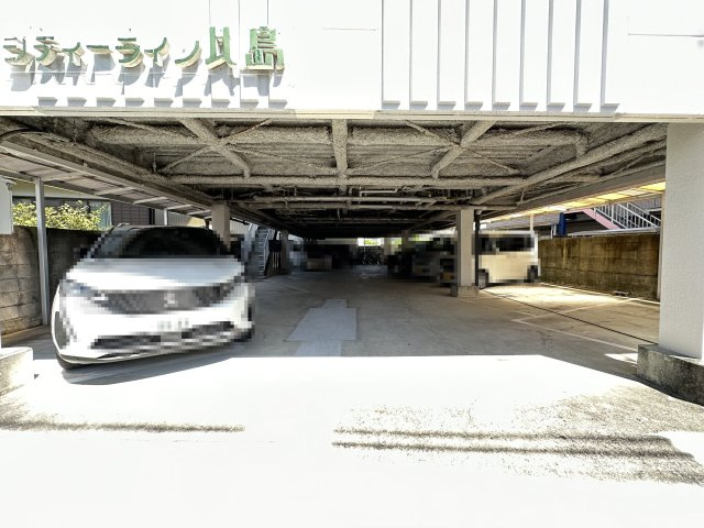 シティーライフ比島の駐車場