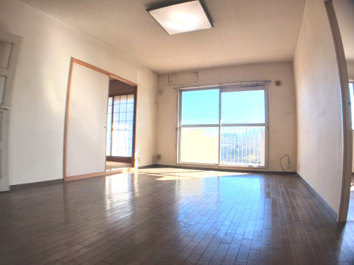 【ダイニング】