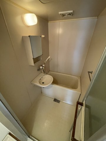 プレジール玉高通りの浴室