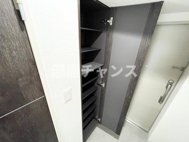 ラ・プレス新栄の収納|大きなスペースがあり、収納には困りません