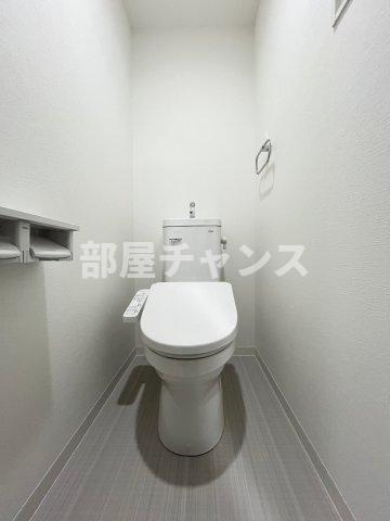 ラ・プレス新栄のトイレ|落ち着いた色調のトイレです