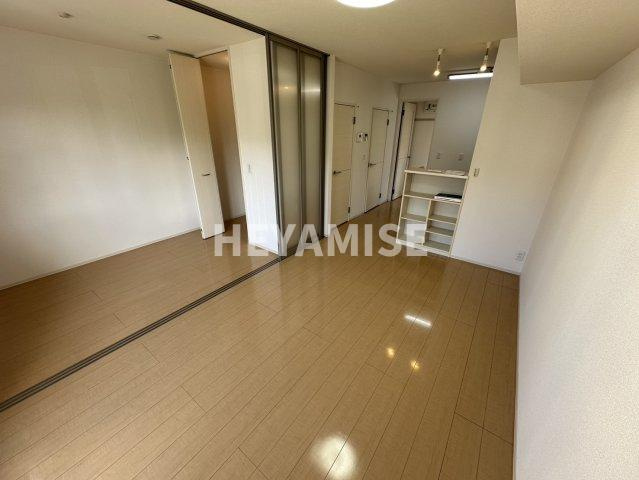 ニューハイツタリカドC棟の居間・リビング|※室内画像は別号室のもの