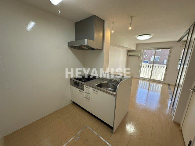 ニューハイツタリカドC棟のキッチン|※室内画像は別号室のもの