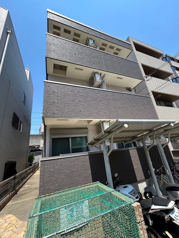 尼崎市西御園町のアパートの外観
