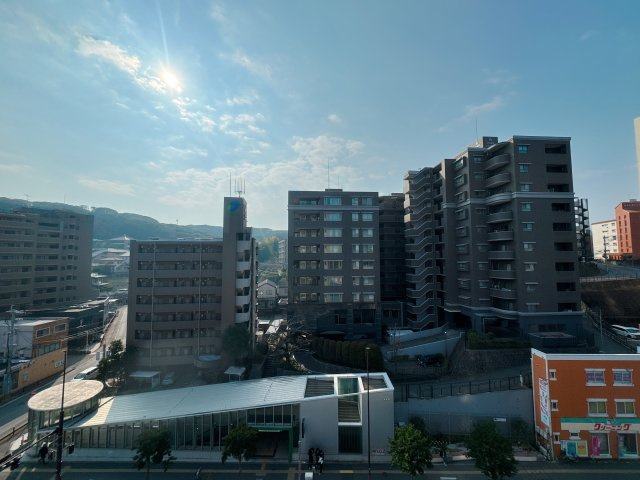 【展望】 | MJR桜坂プレシャス☆仲介手数料無料☆ | バルコニーからの展望。遮る建物が無く、素敵な景観と暖かい日差しをお部屋に運んでくれます♪