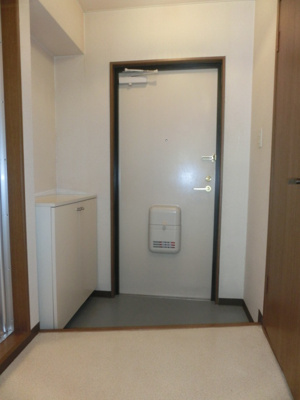 【玄関】 | メゾネット高槻