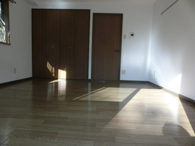 【居間・リビング】 | メゾネット高槻