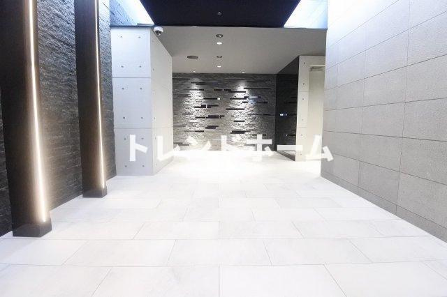 S-RESIDENCE堺筋本町Unoのエントランス|選べる家電プランあり！！