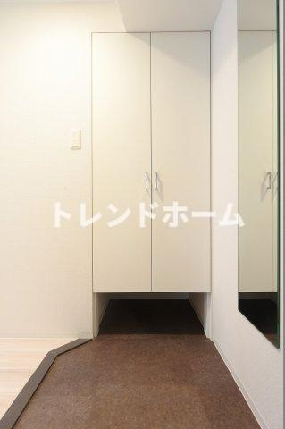 セレニテ福島アリアの玄関|選べる家電プランあり！！