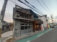 メルシー貸家(左側)の画像