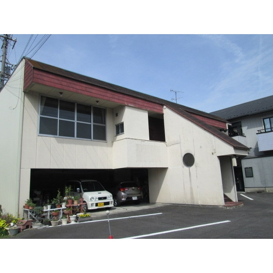 柳津町本郷３丁目店舗の外観