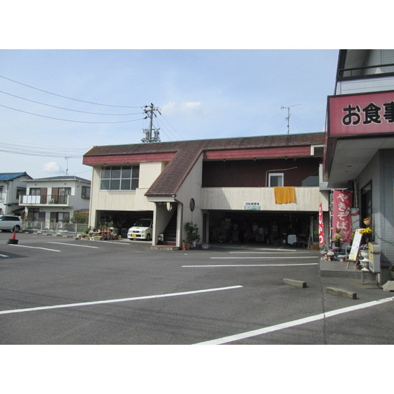 柳津町本郷３丁目店舗の外観