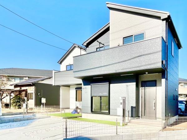 横浜市戸塚区平戸町の新築一戸建の外観|周辺は落ち着いた街並み。
是非一度、現地へお越しください。
