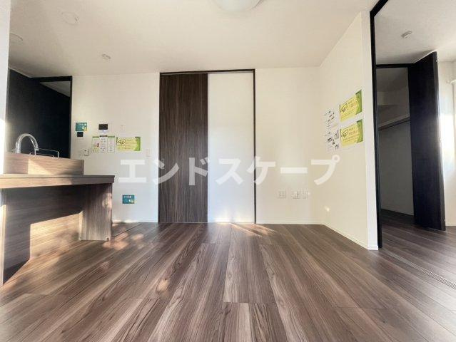 D-ROOM南町3丁目の居間・リビング|高崎、前橋エリアのお部屋探しはエンドスケープまで！お客様の理想お聞かせ下さい♪