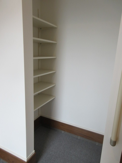 【仲介手数料無料】新築後未入居戸建　東松山市小松原町21-10（全2棟）の収納