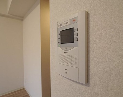 【セキュリティ】 | プレサンス玉造ザ・ライブ | モニター付きインターフォンです