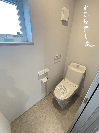 久留米市合川町の中古一戸建のトイレ