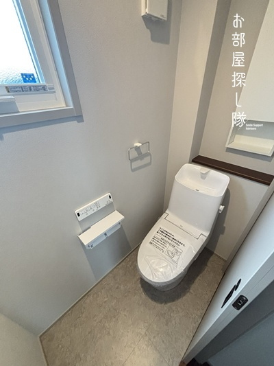 久留米市合川町の中古一戸建のトイレ